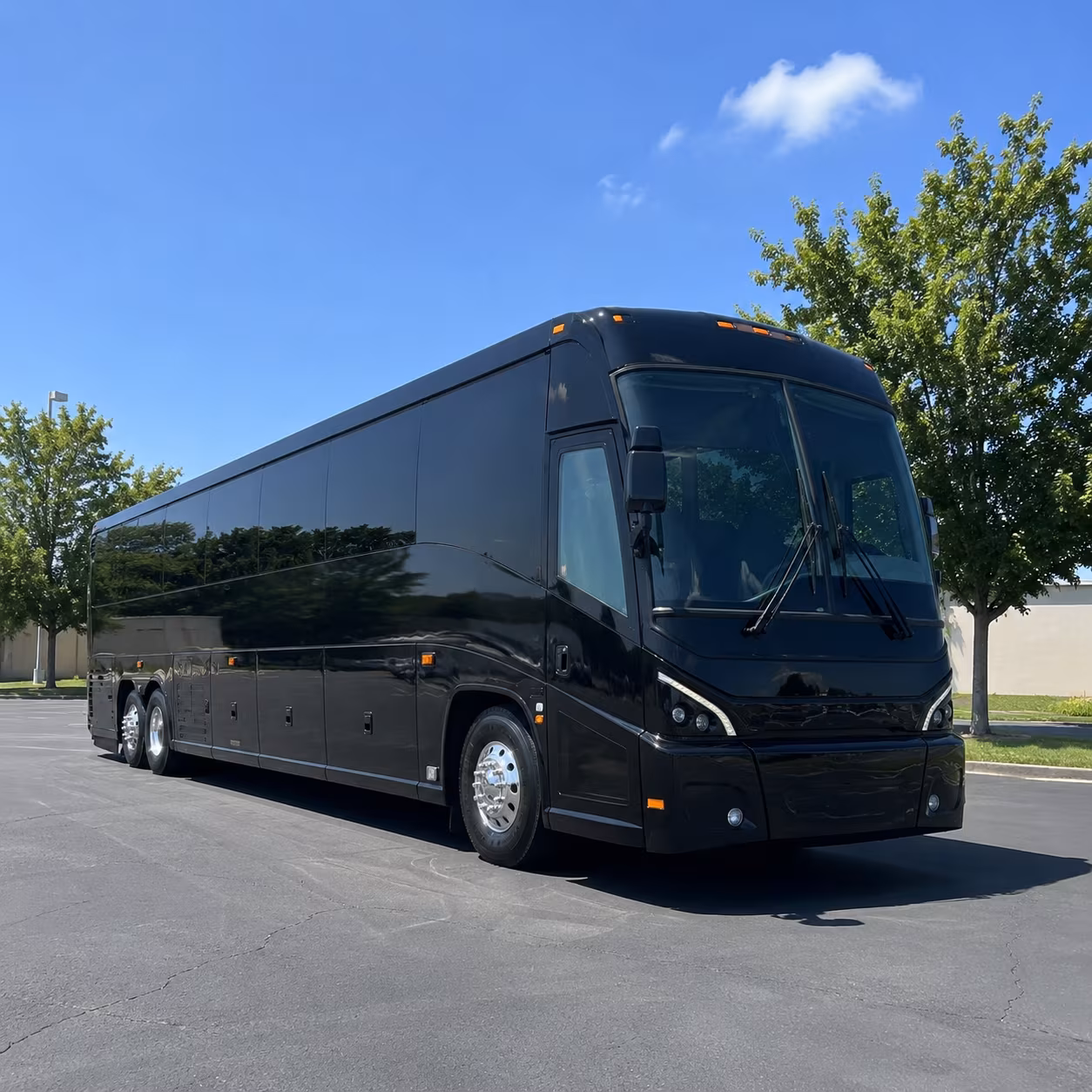 airport shuttle buses for trade executives and business groups at the port of laredo