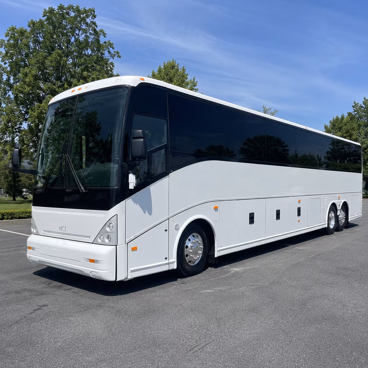 laredo charter bus hero 3