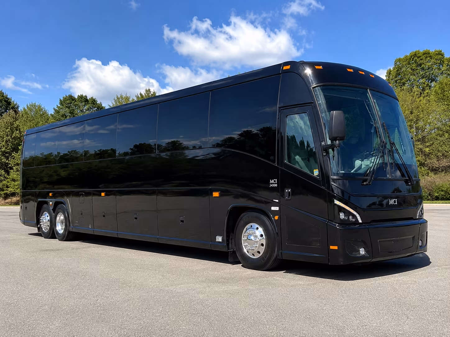 laredo lemurs game day bus rentals to uni trade stadium