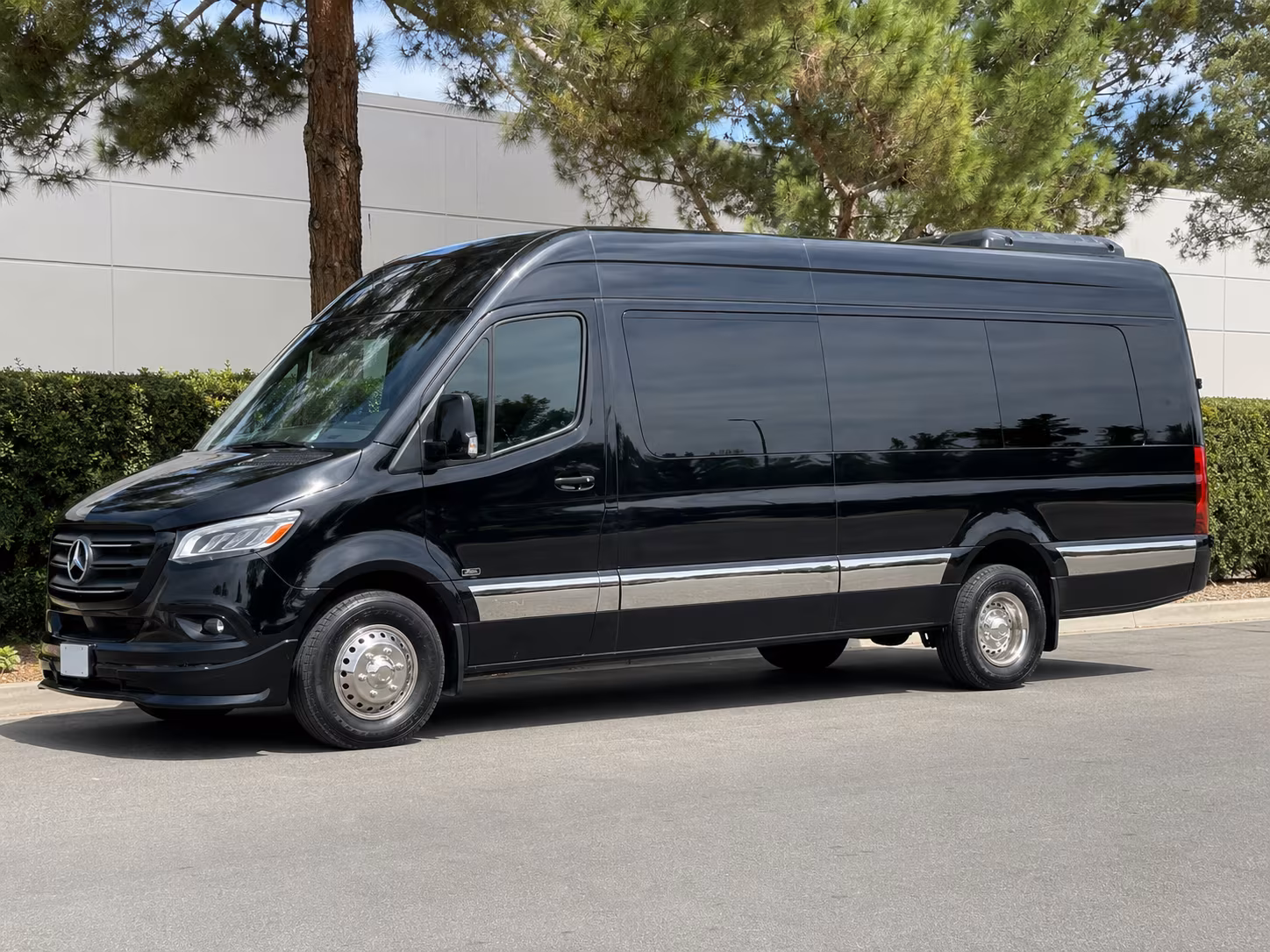 laredo wine tour transportation