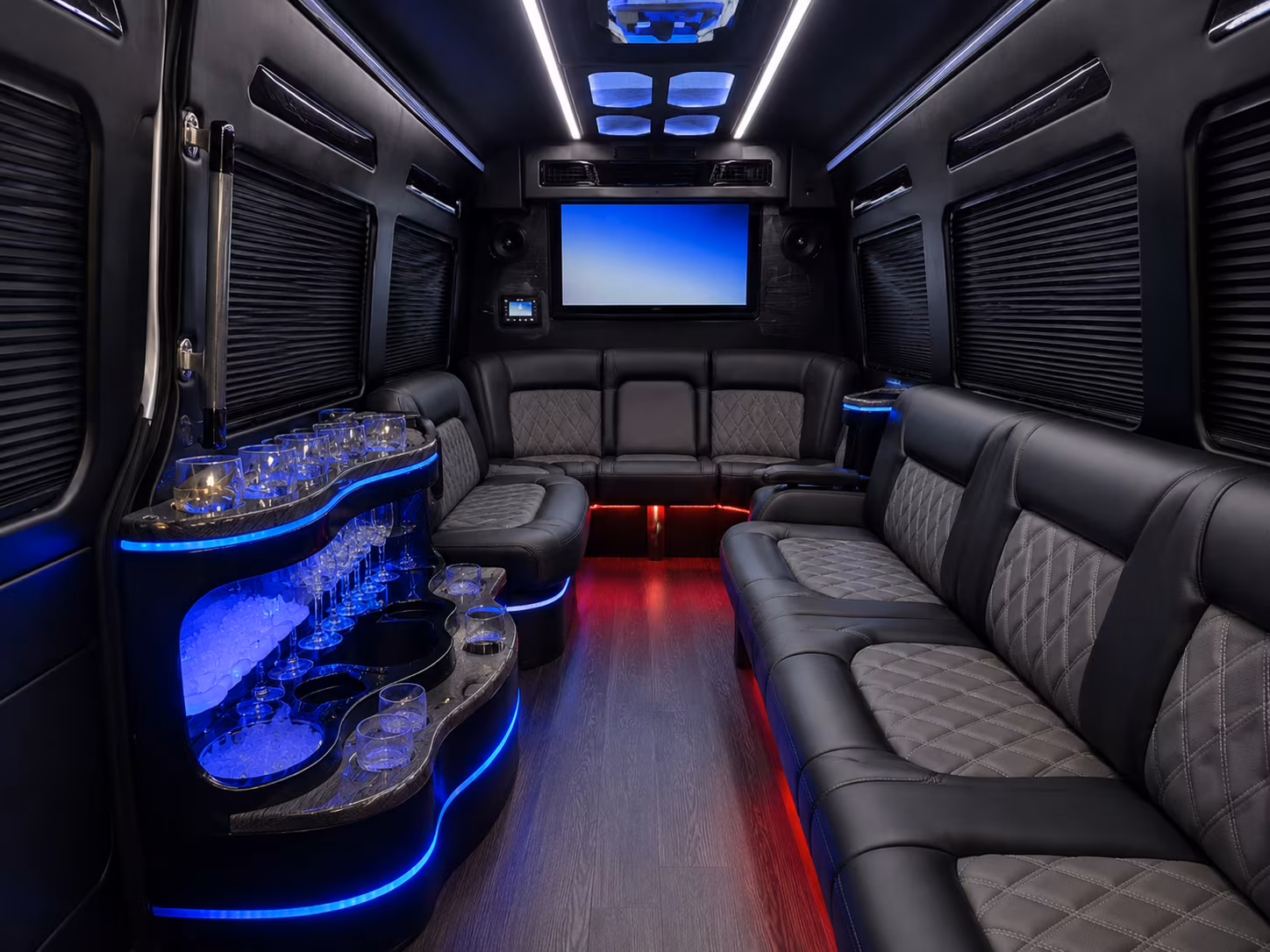 laredocharterbusservices com makes tamiu and lcc corporate recruiting shuttles easy